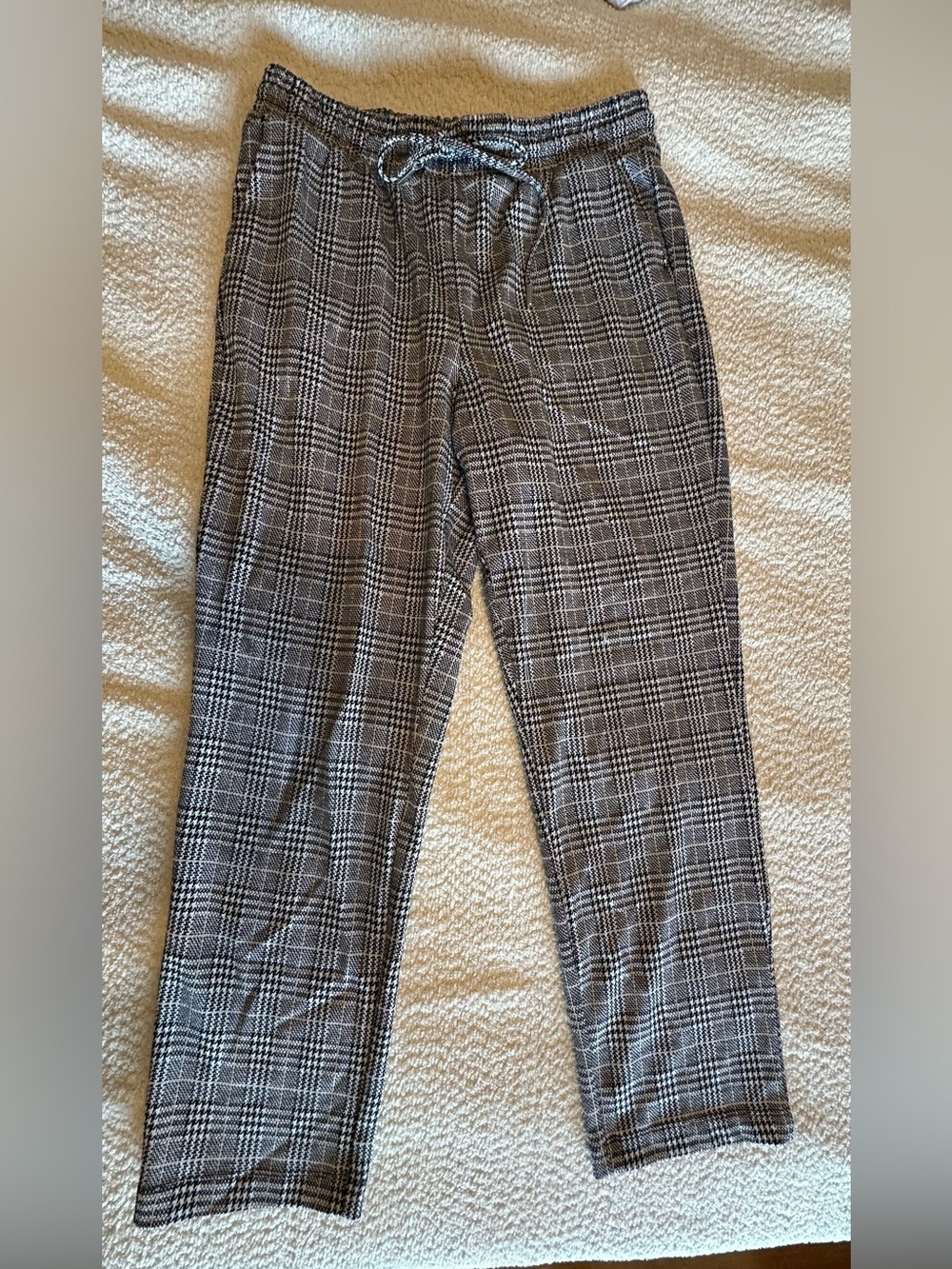 Time and Tru Black and White Plaid Drawstring Pants